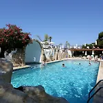 Dionysos Hotel