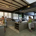 Dionysos Hotel
