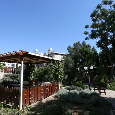 Dionysos Hotel 3*