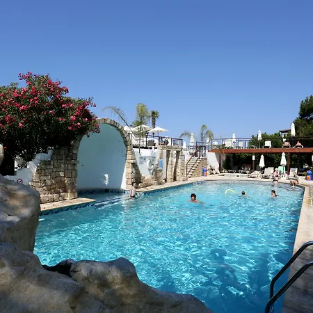 Dionysos Hotell