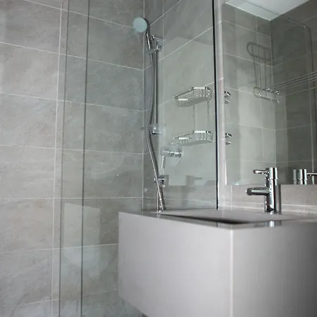 中央狄俄尼索斯酒店 3*