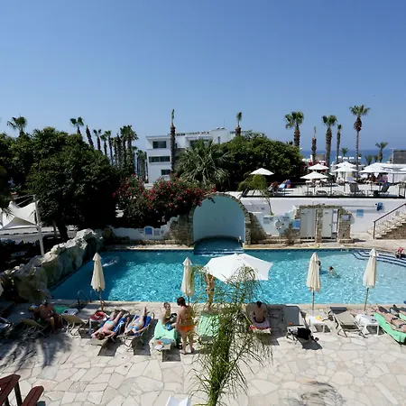 中央狄俄尼索斯酒店