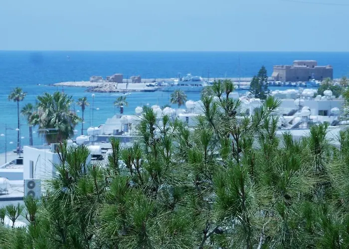 Отель Dionysos 3*