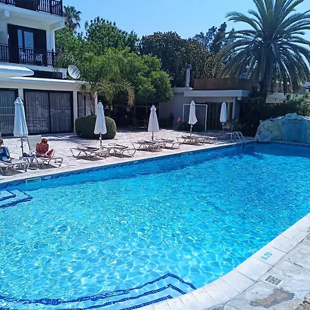 Отель Dionysos 3*