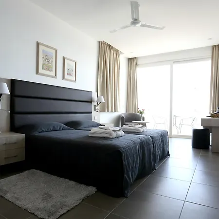 Dionysos 3* Пафос