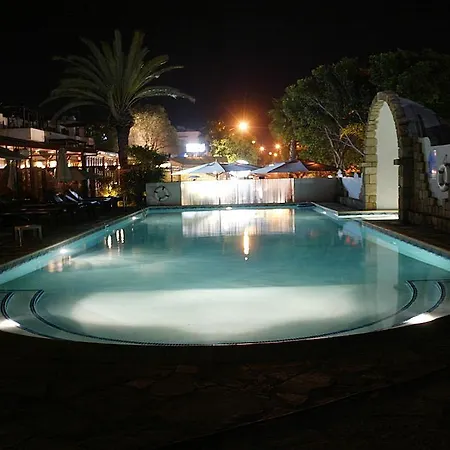 Отель Dionysos 3*